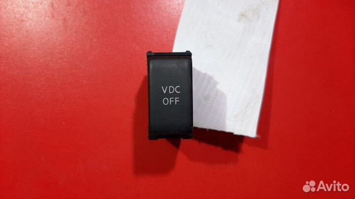 Кнопка антипробуксовочной системы Nissan Teana J32