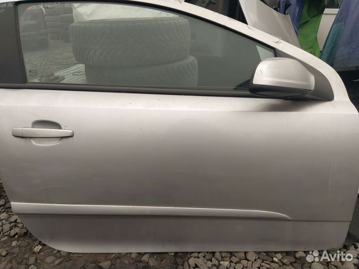 Дверь передняя правая Opel Astra H