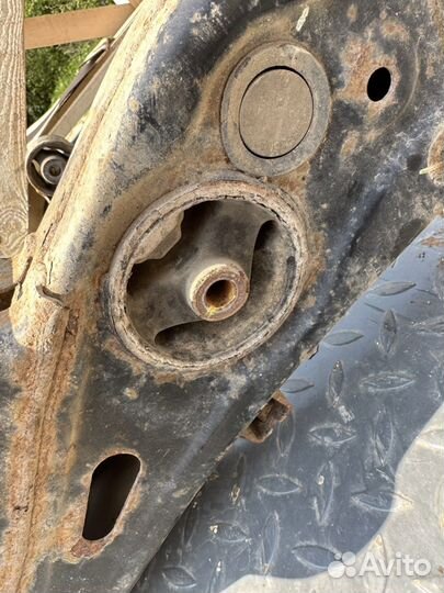 Подрамник задний (балка) Santa fe 3 dm