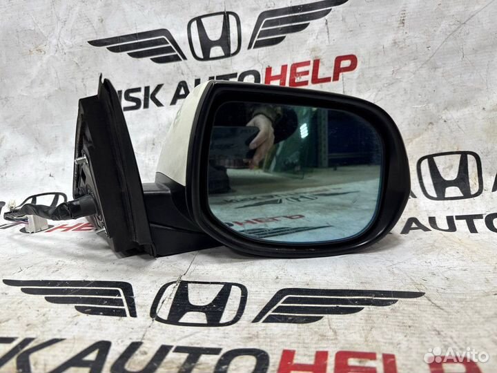 Зеркало заднего вида боковое правое Honda Accord