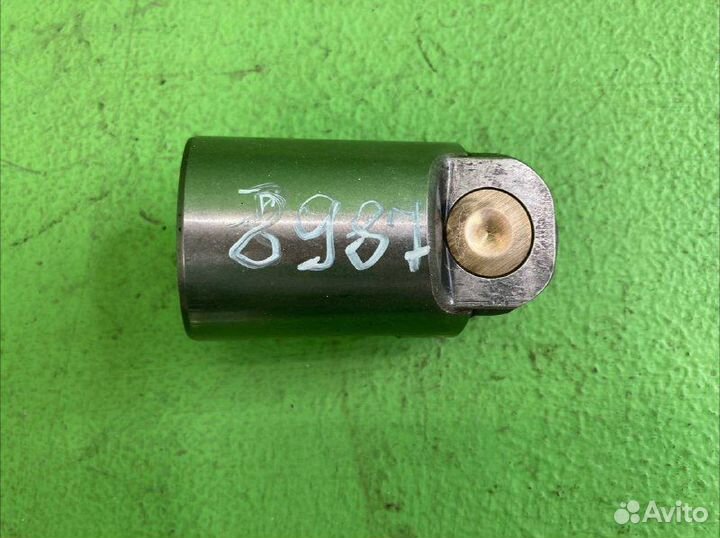 Толкатель роликовый DAF XF105