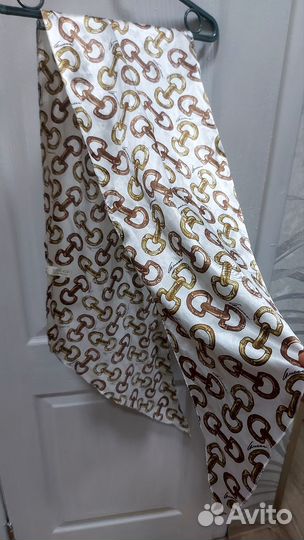 Шейный платок винтаж Gucci. Италия