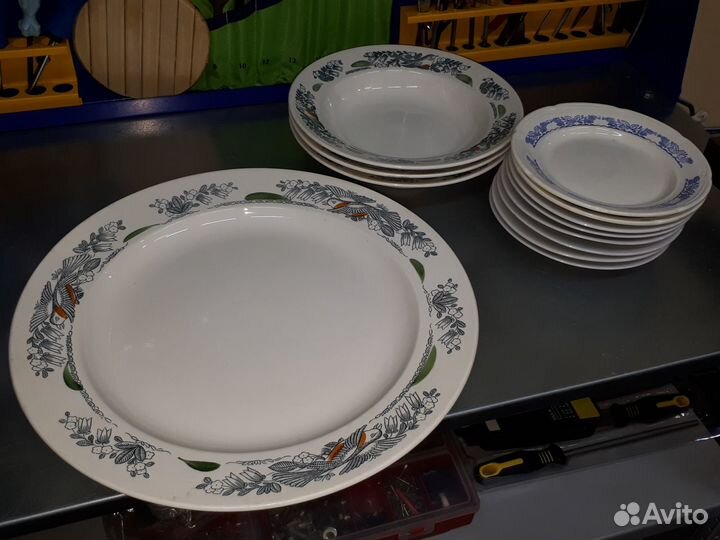 Сервиз столовый обеденный СССР фарфор. Большое бл