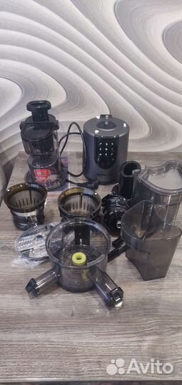 Соковыжималка шнековая Polaris PSJ 0602