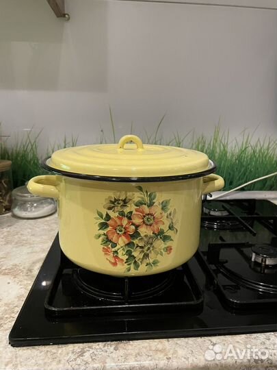 Кастрюля эмалированная бу