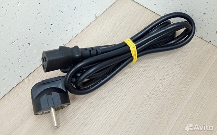 Кабель питания для компьютера