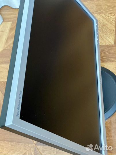 Монитор Samsung syncmaster 923 nw