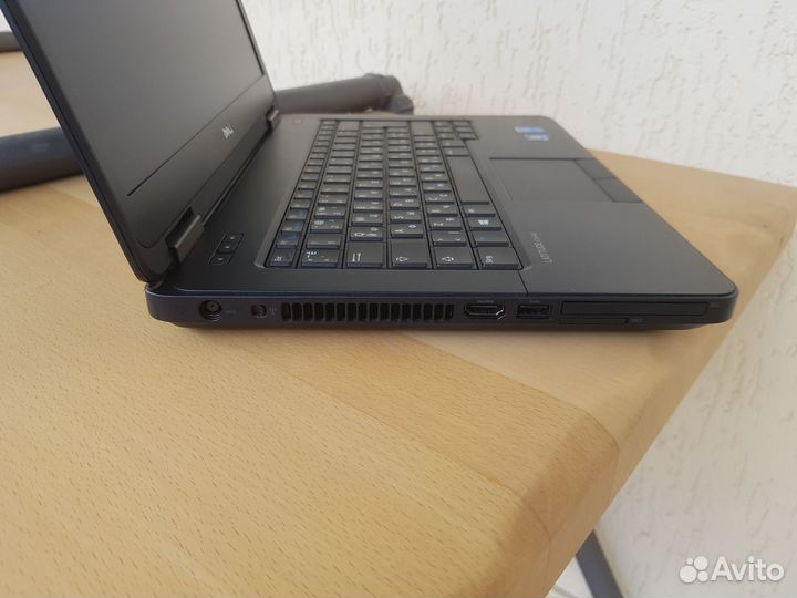 Ноутбук Dell 5440 i5-4300\8Gb\256ssd\HD