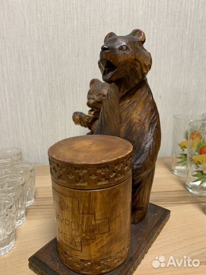 Деревянный медведь СССР