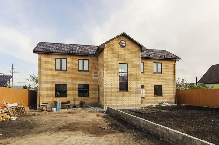 Дом 199,5 м² на участке 5,9 сот.