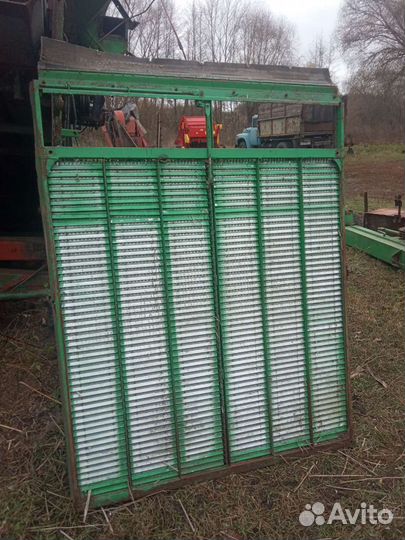 Сельхоз техника бу зерно метатель