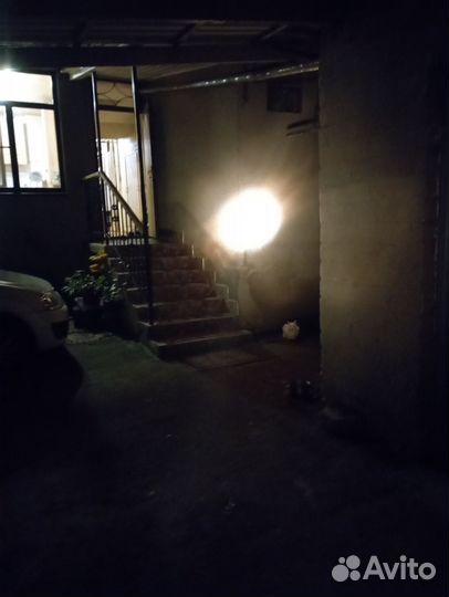 Прожектор узконаправленного света