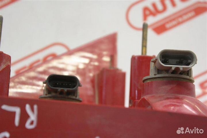 Фонарь задний левый Ford Focus 2000