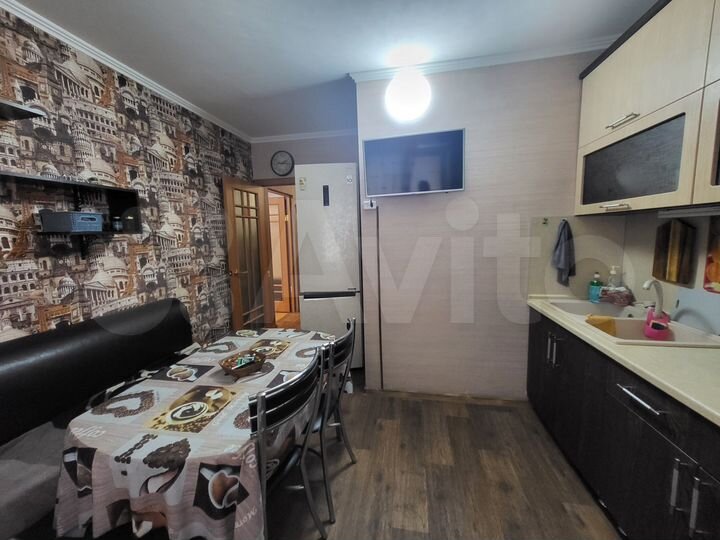 1-к. квартира, 38 м², 1/10 эт.