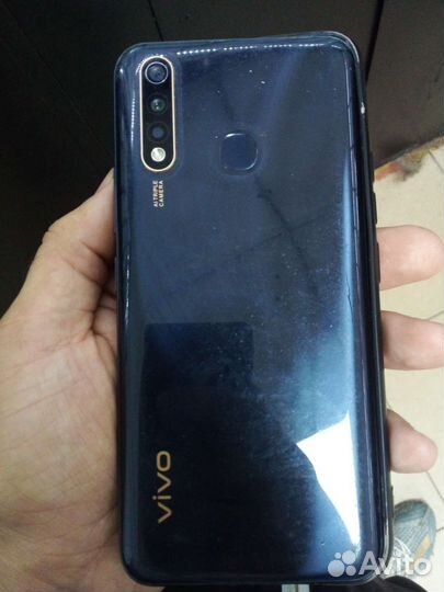 Телефон Vivo1915