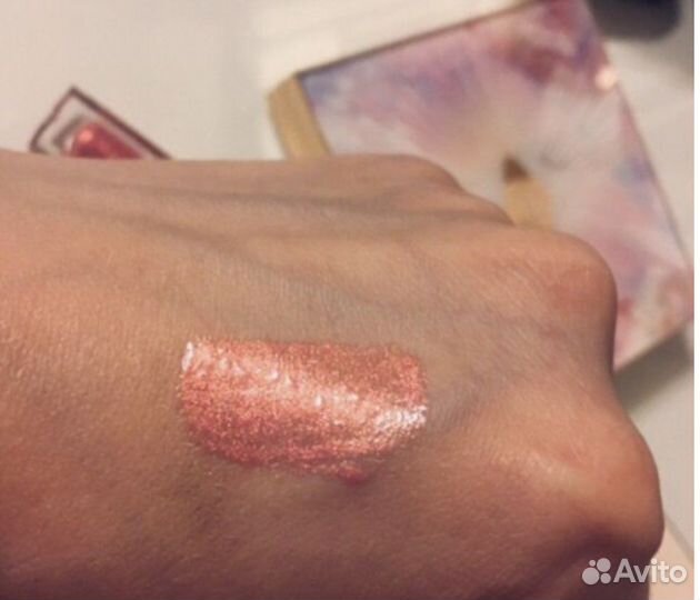 Блеск для губ Huda beauty snobby 2 ml