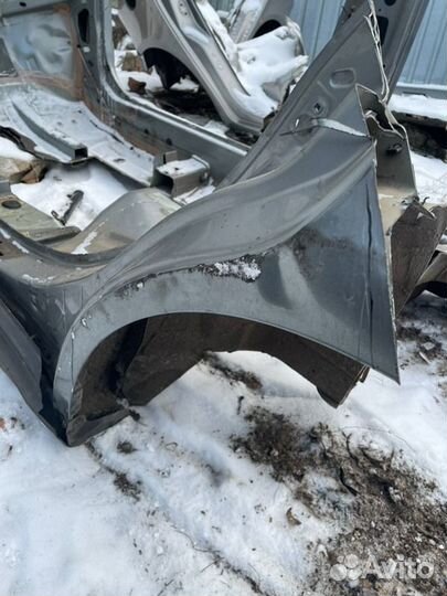 Порог со стойкой левый Nissan Tiida HR16DE 2008