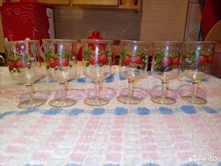 Рюмки разные набором