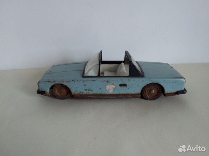 Игрушка СССР Железная машина