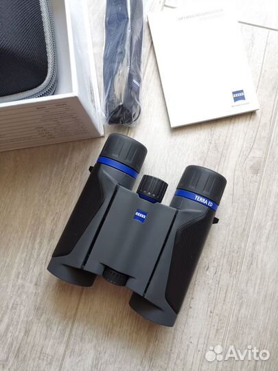 Бинокль Zeiss Terra ED pocket 8x25