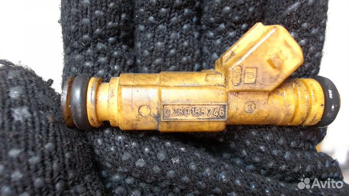 Форсунка топливная Volvo S90 / V90, 1997