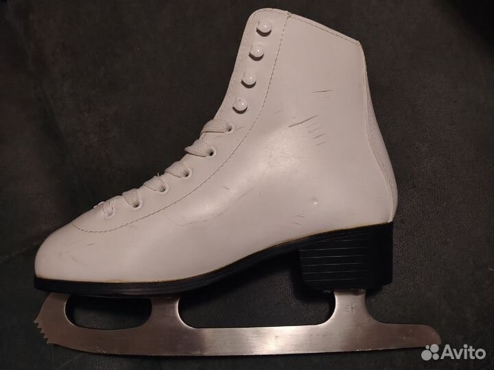 Коньки фигурные 36 размер