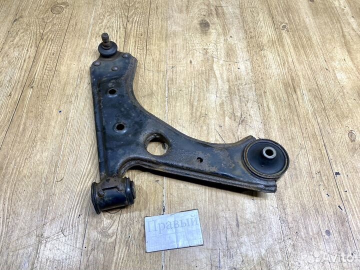 Рычаг передней подвески Opel Corsa D 2006-2014г