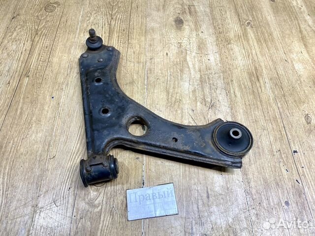Рычаг передней подвески Opel Corsa D 2006-2014г
