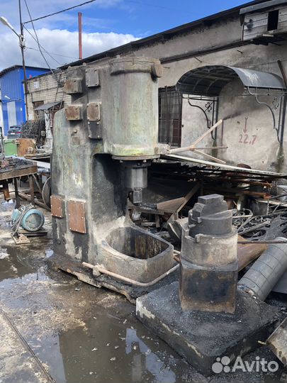 Кузнечный молот