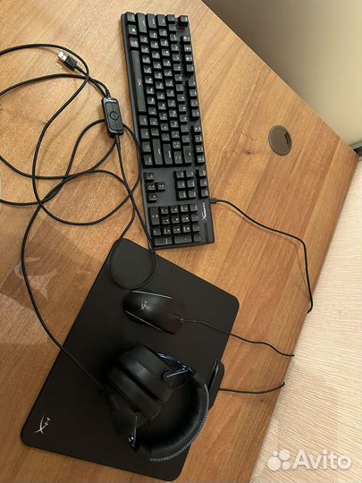 HyperX Игровая клавиатура + мышь + наушники