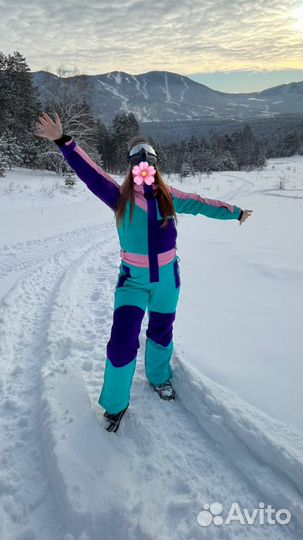 Горнолыжный комбинезон женский