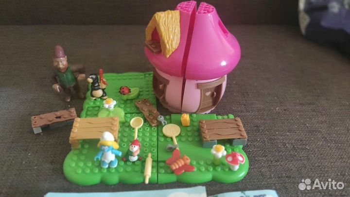 Домик Смурфиков с фигурками, аксессуарами и мебель