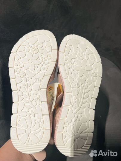 Сандалии для девочки р 31