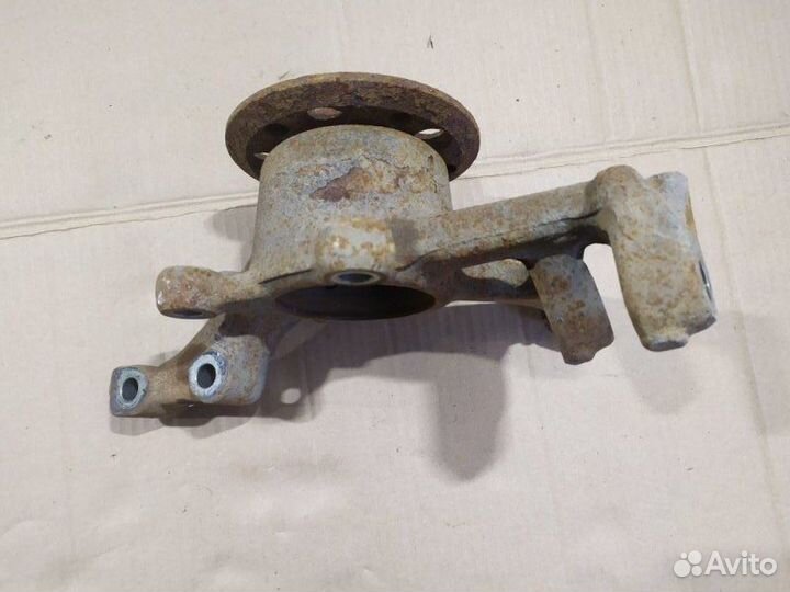 Цапфа/кулак поворотный передний правый Mercedes-Benz GLK-Class