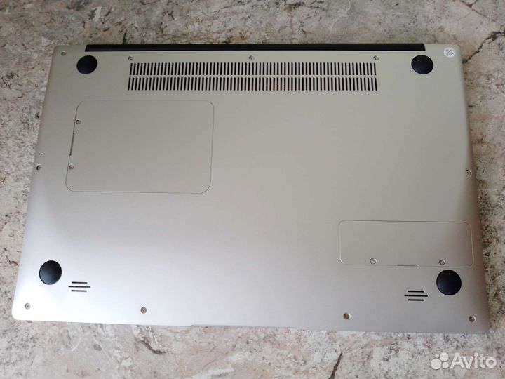 Ноутбук новый