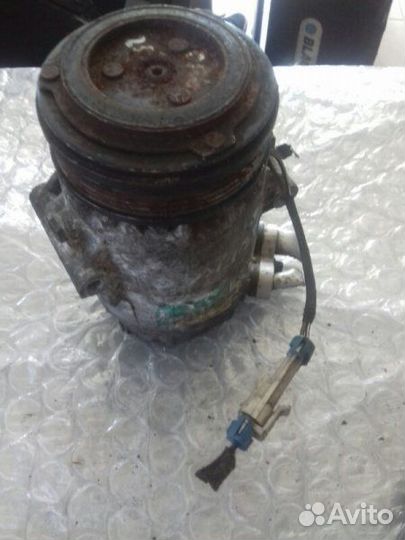 Компрессор кондиционера Opel Astra G седан 1.6