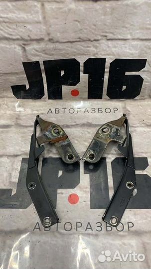 Петля капота передняя правая Infiniti Fx35 S50