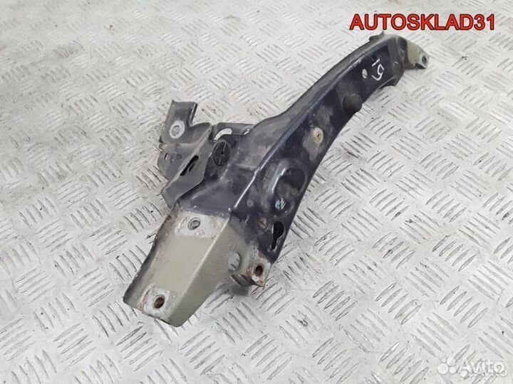 Панель передняя правая Opel Astra H 13237139