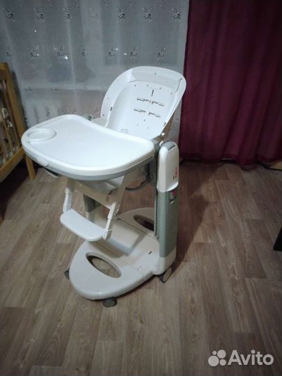 Детский стульчик для кормления peg perego