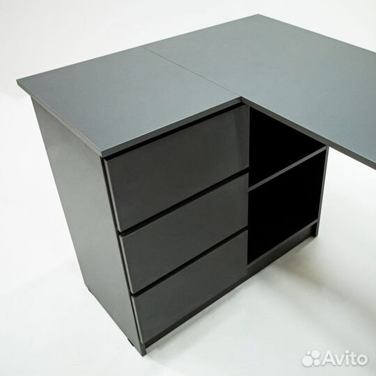 Стол угловой письменный в современном стиле