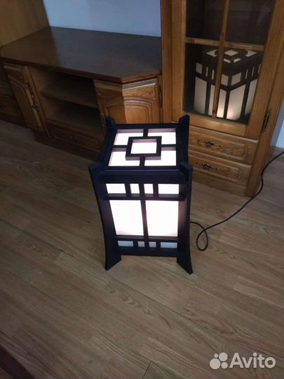 Светильник напольный
