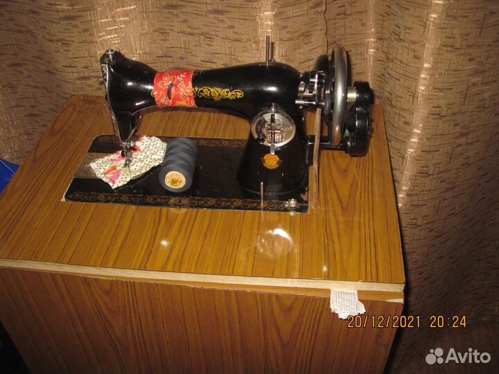 Швейная машинка пмз им. Калинина