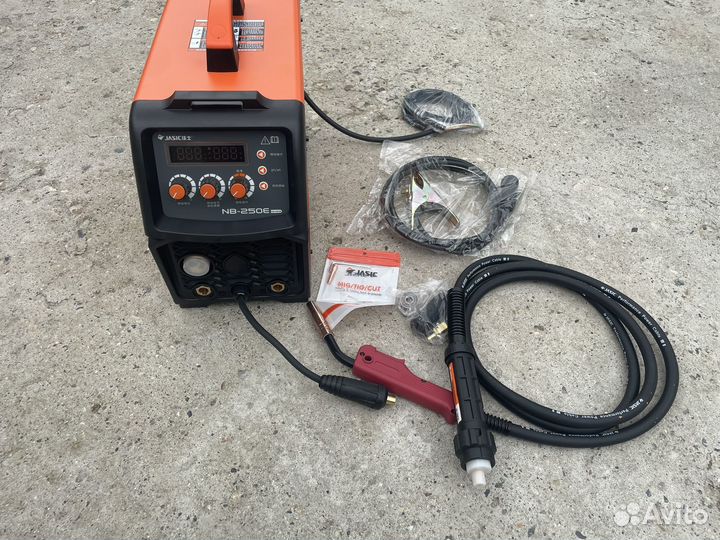 Сварочный полуавтомат jasic real SMART mig 200