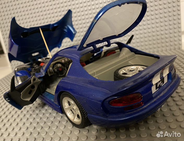 Dodge Viper GTS Coupe 1/18 Made in Italy Burago