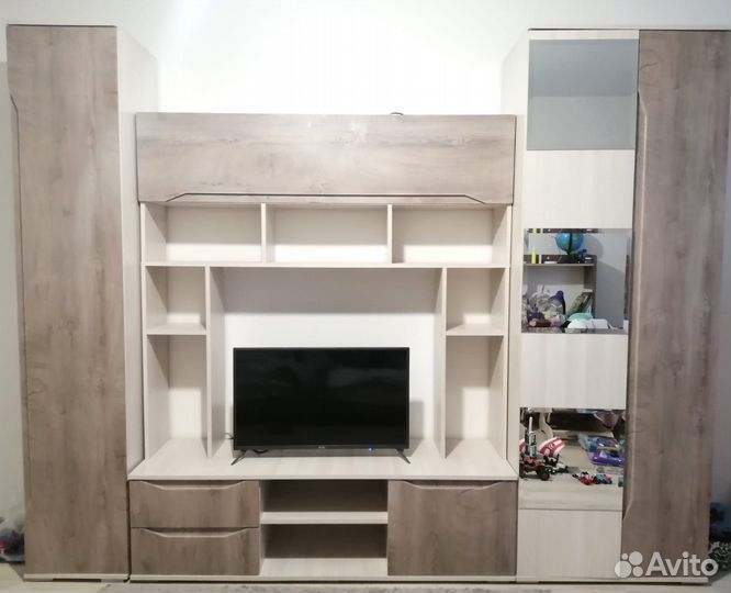 Стенка в гостиную бу