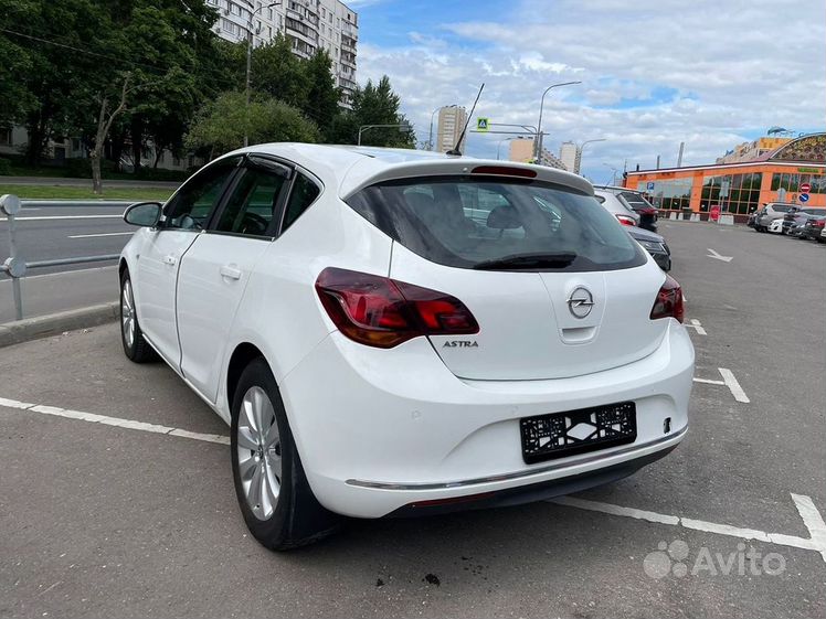 Opel Astra с пробегом в Москве