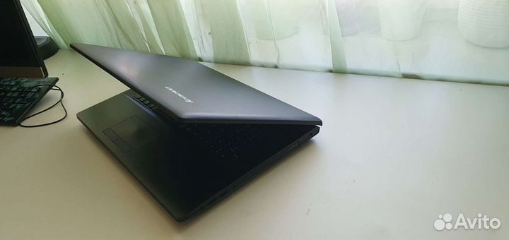 Большой lenovo 17.3