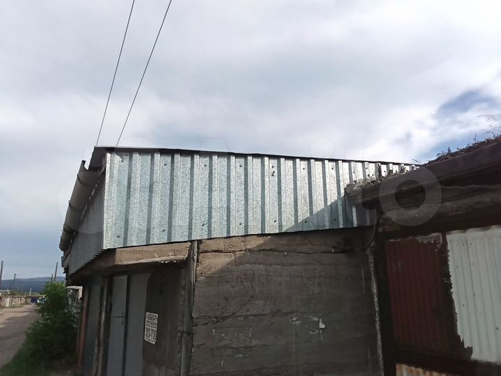 Гараж, > 30 м²