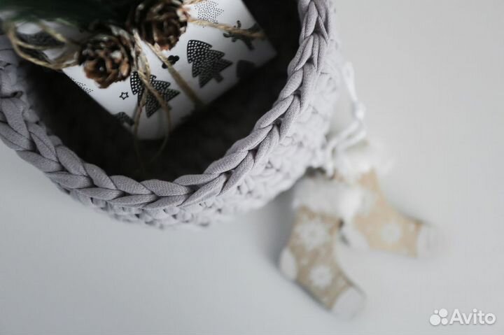 Корзинка вязаная для мелочей