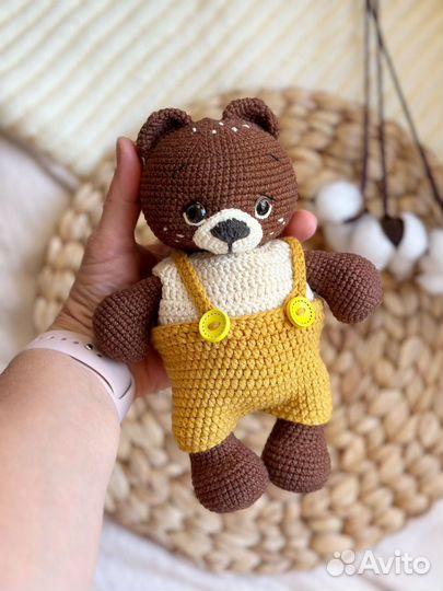 Мишка вязаный